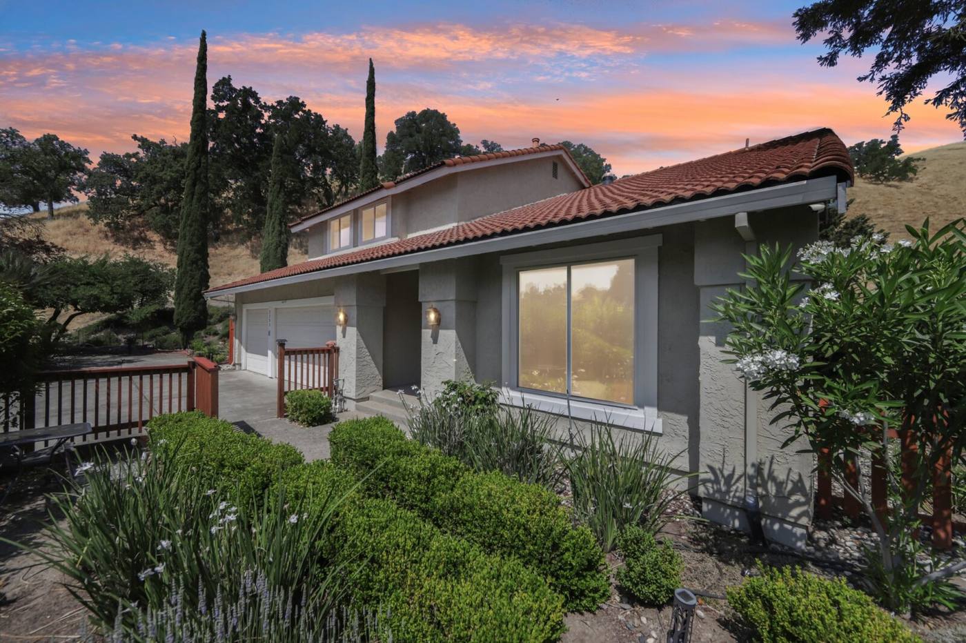 2353 Benham Ct, Walnut Creek: listing photo 2