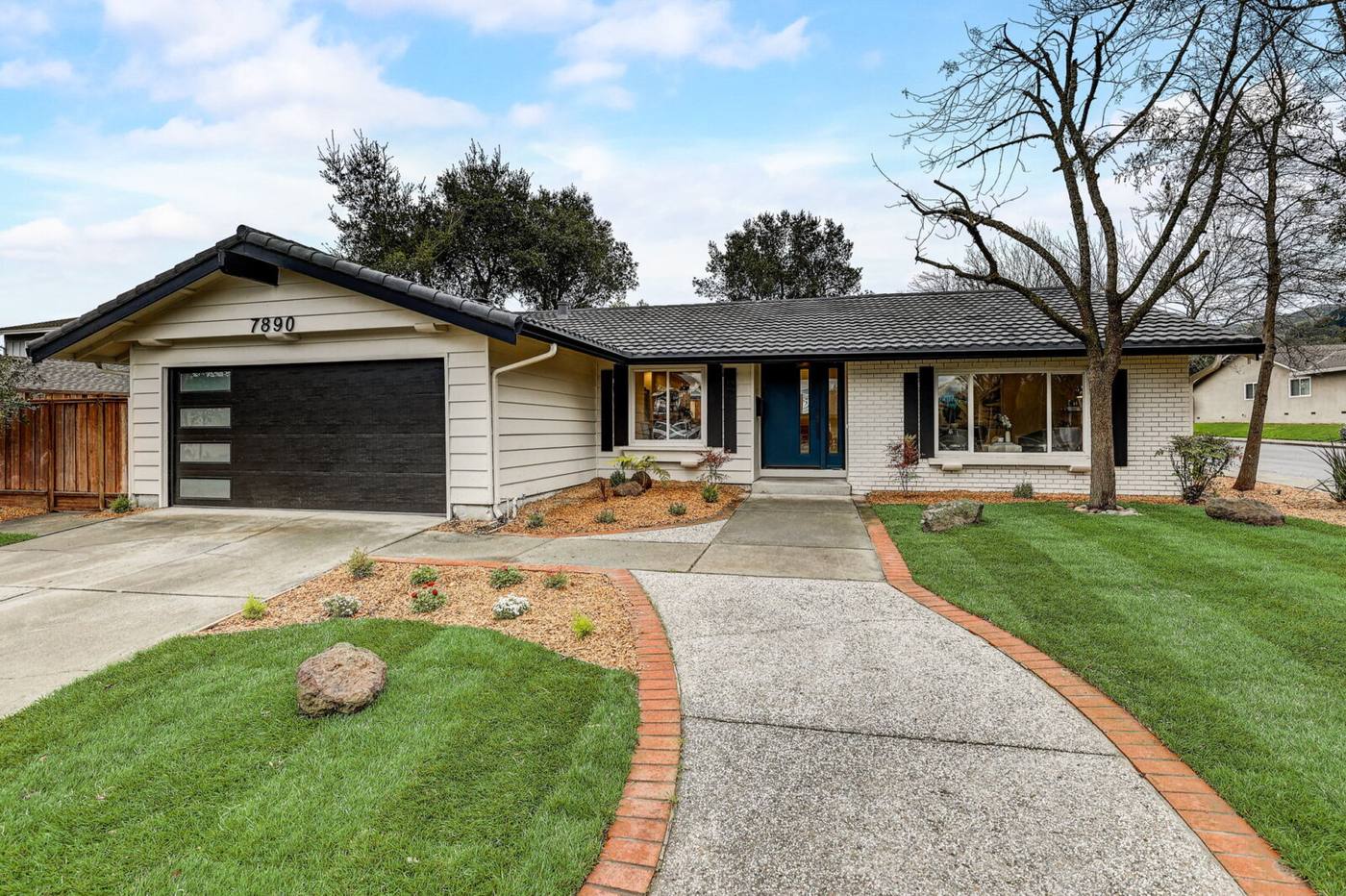 7890 Knollbrook Dr, Pleasanton: listing photo 2