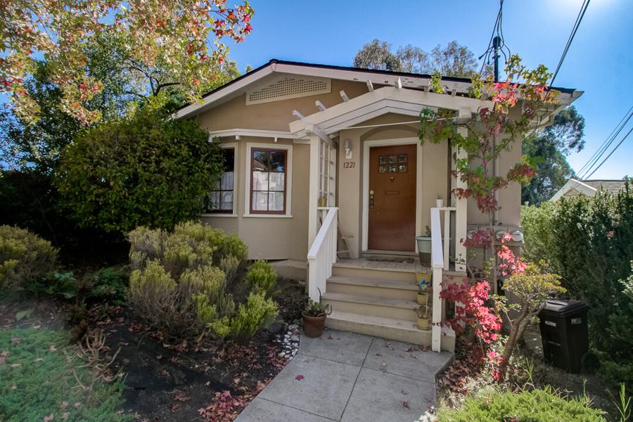 1221 Wellington St, Oakland, CA