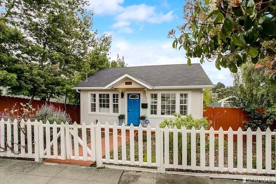 4567 Merrill Ave, Oakland, CA 94619