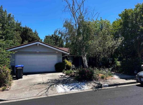 7890 Knollbrook Dr, Pleasanton, CA