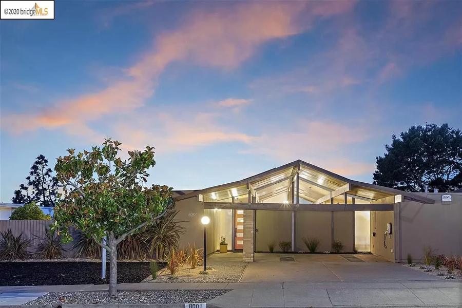 8001 Shay Dr, Oakland, CA 94605